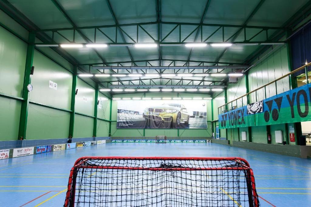 Penzion Arenaostrov Trenčín Exteriör bild