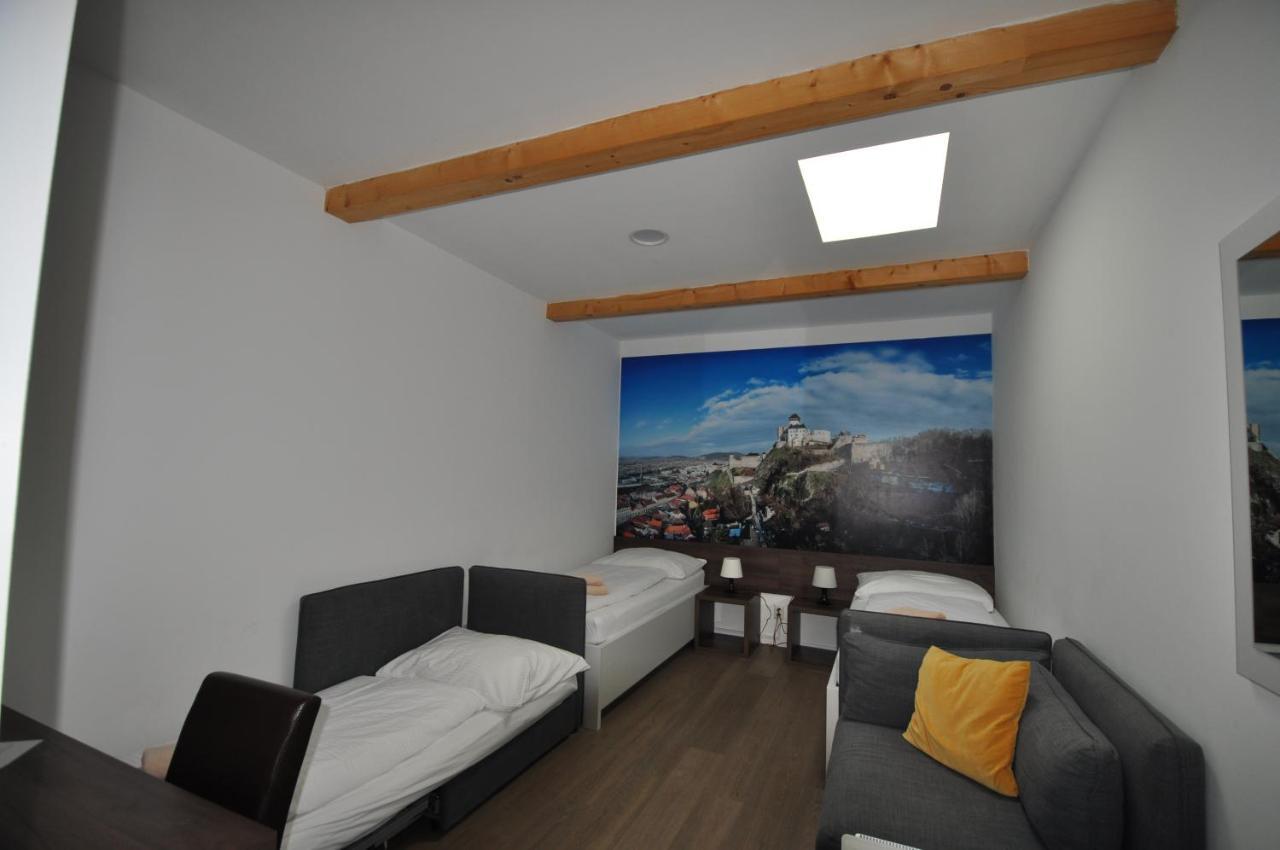 Penzion Arenaostrov Trenčín Exteriör bild